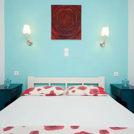 Galazia 3* Naxos City